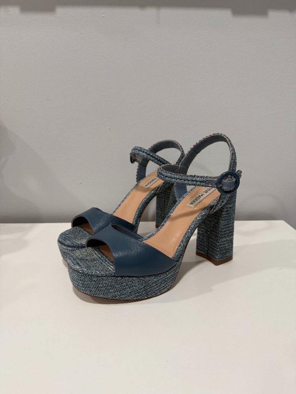 Steve Madden Strada Espadrille Sandal in Blue Raffia Size 8.5 - Picture 3 of 9
